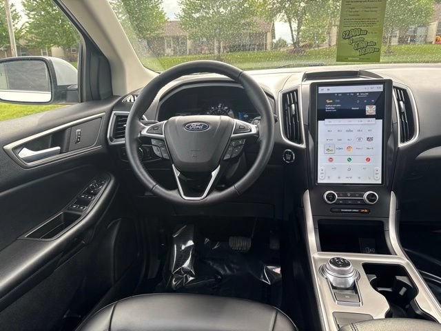 Certified 2024 Ford Edge SEL w/ Convenience Package AWD/4WD image 23