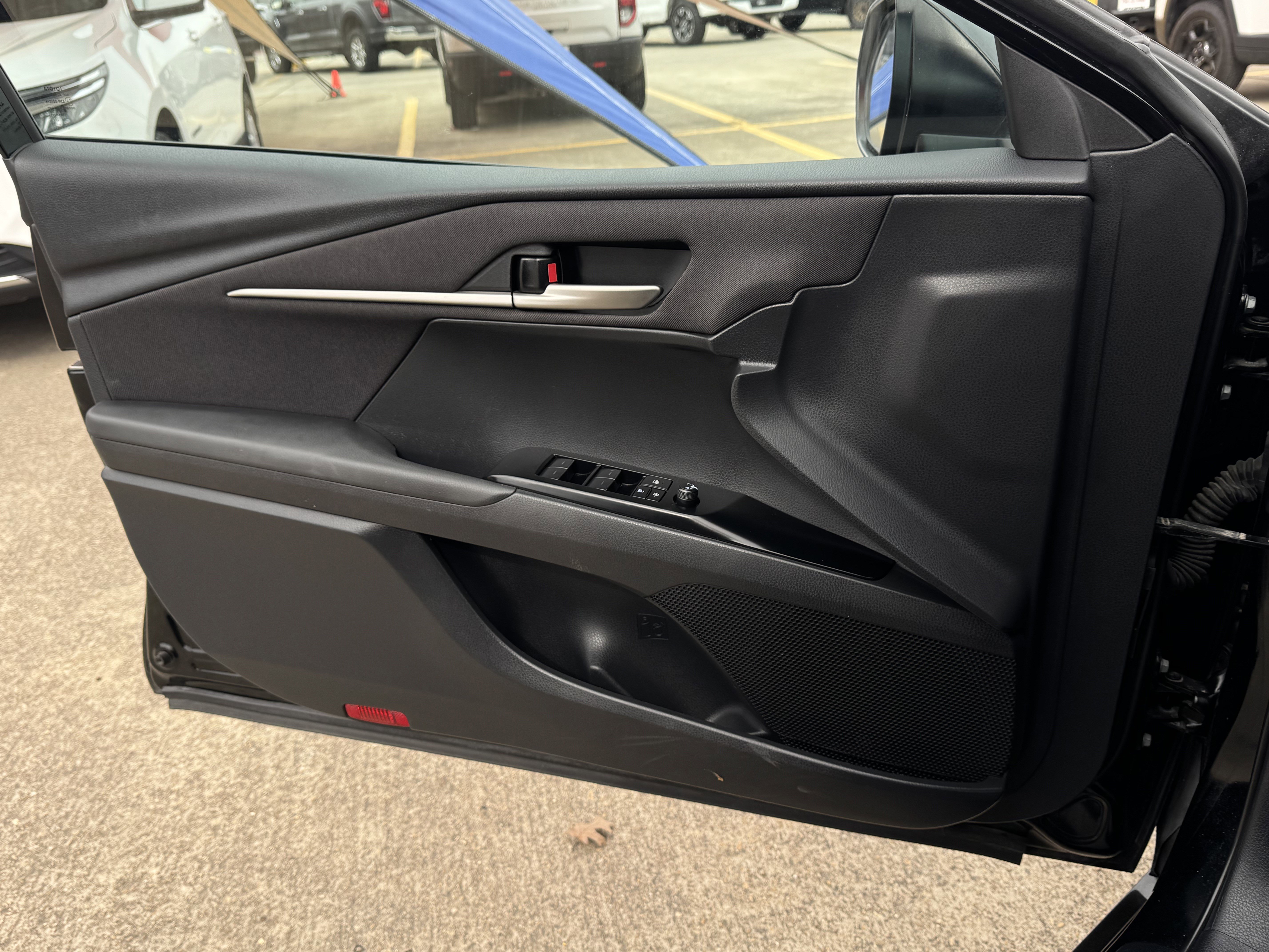 Used 2025 Toyota Camry LE image 21