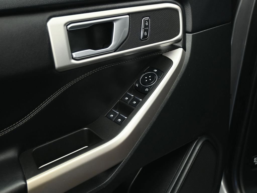 Certified 2023 Ford Explorer XLT image 36