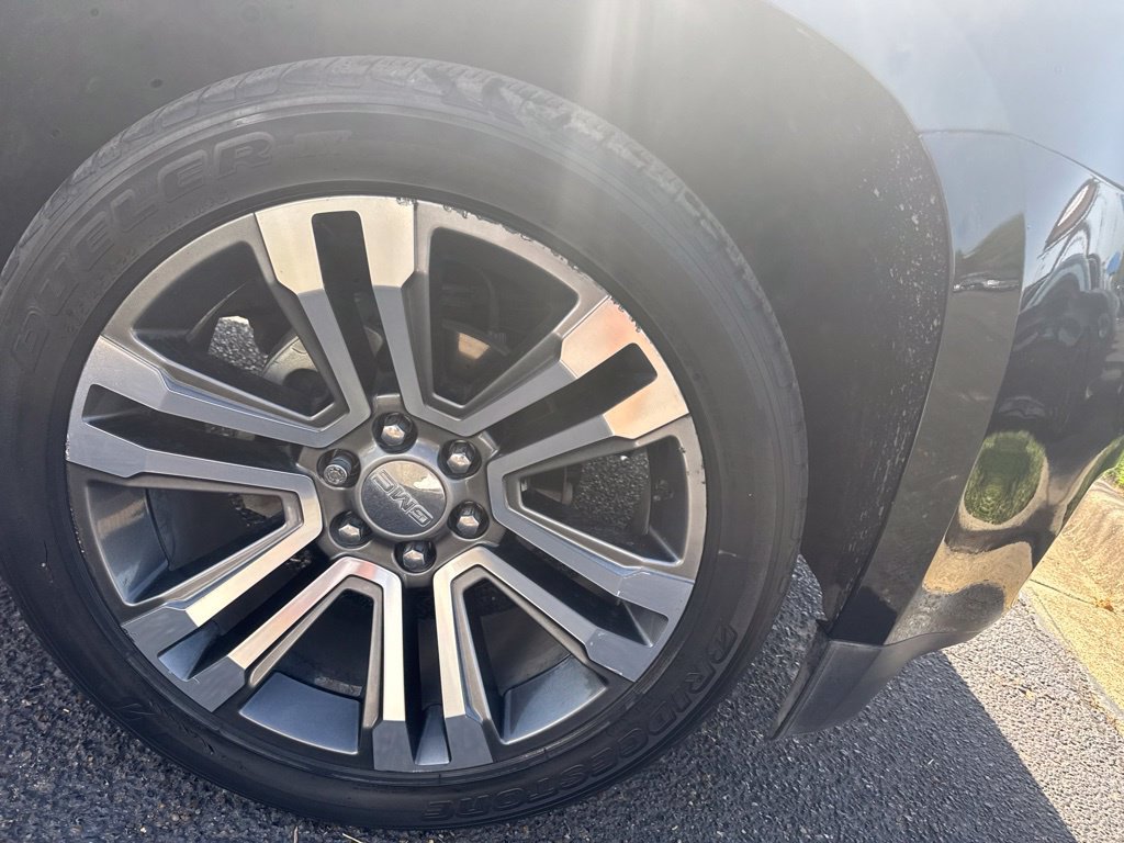 Used 2018 GMC Yukon Denali w/ Denali Ultimate Package RWD image 8