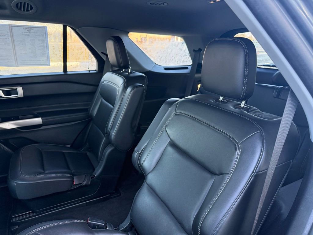 Certified 2022 Ford Explorer XLT w/ Equipment Group 202A image 12