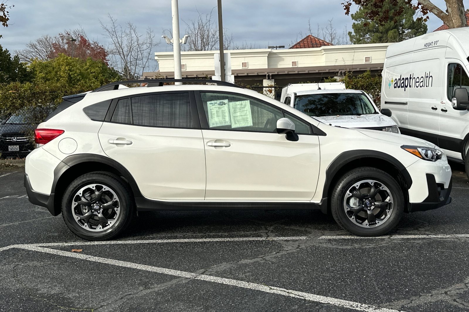 Used 2021 Subaru Crosstrek 2.0i Premium w/ Moonroof Package image 3