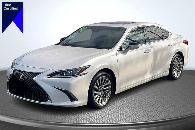 Used 2019 Lexus ES 300h w/ Accessory Package 2