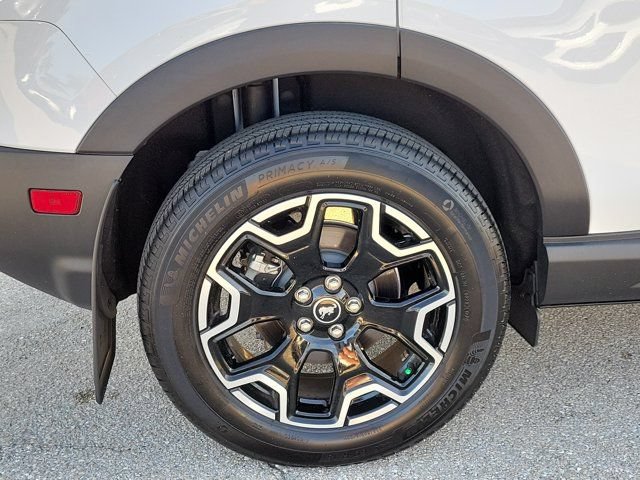 Certified 2025 Ford Bronco Sport Outer Banks w/ Outer Banks Tech Package+ AWD/4WD image 11