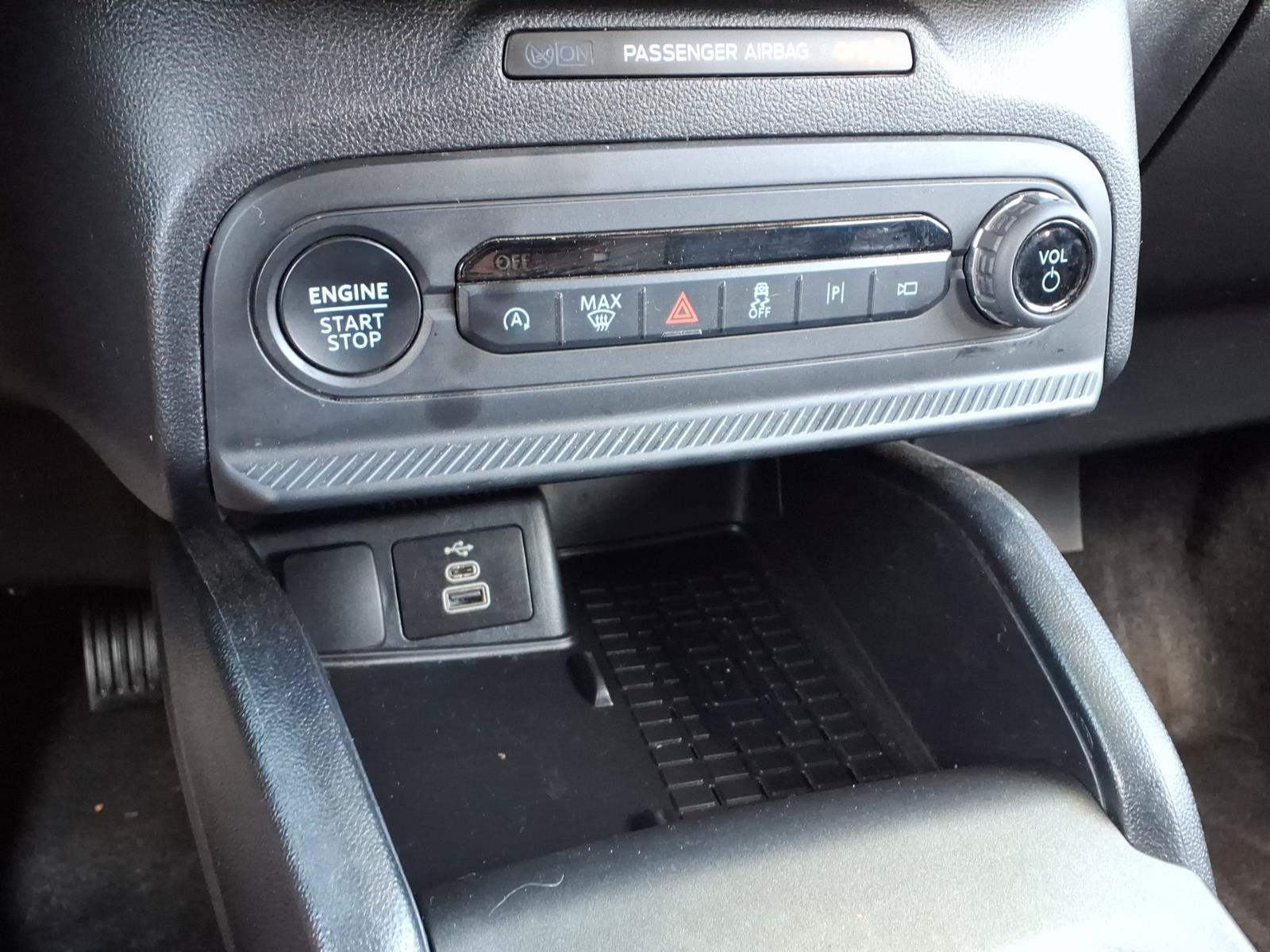 Certified 2025 Ford Bronco Sport Outer Banks w/ Outer Banks Tech Package+ AWD/4WD image 25