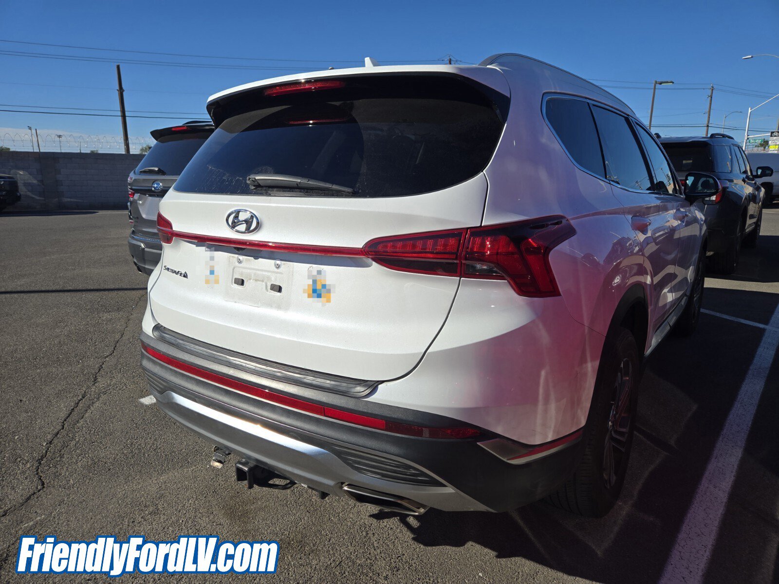 Used 2022 Hyundai Santa Fe SEL w/ Cargo Package FWD image 3