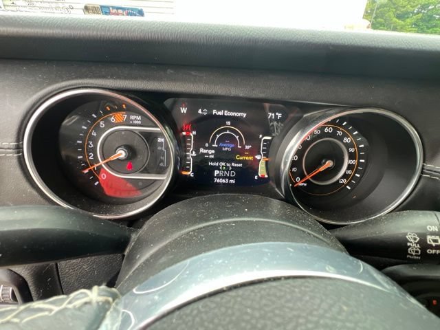 Used 2021 Jeep Wrangler Unlimited Sahara AWD/4WD image 35