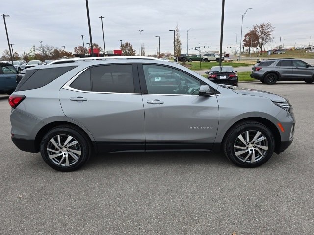 Used 2023 Chevrolet Equinox Premier image 6
