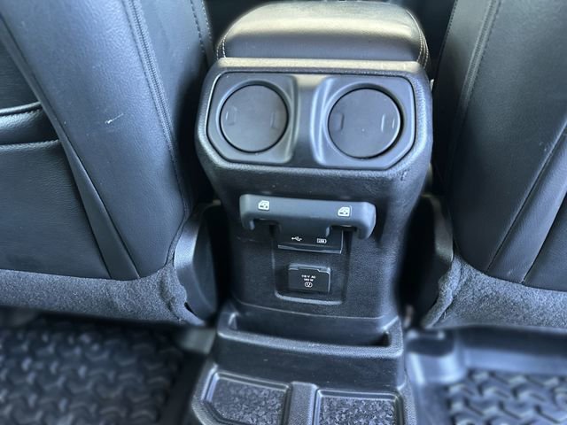 Used 2018 Jeep Wrangler Unlimited Sahara AWD/4WD image 24