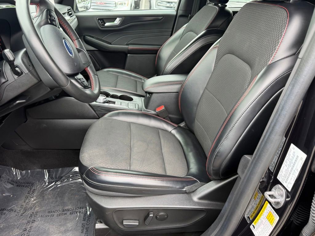 Certified 2023 Ford Escape ST-Line AWD/4WD image 22