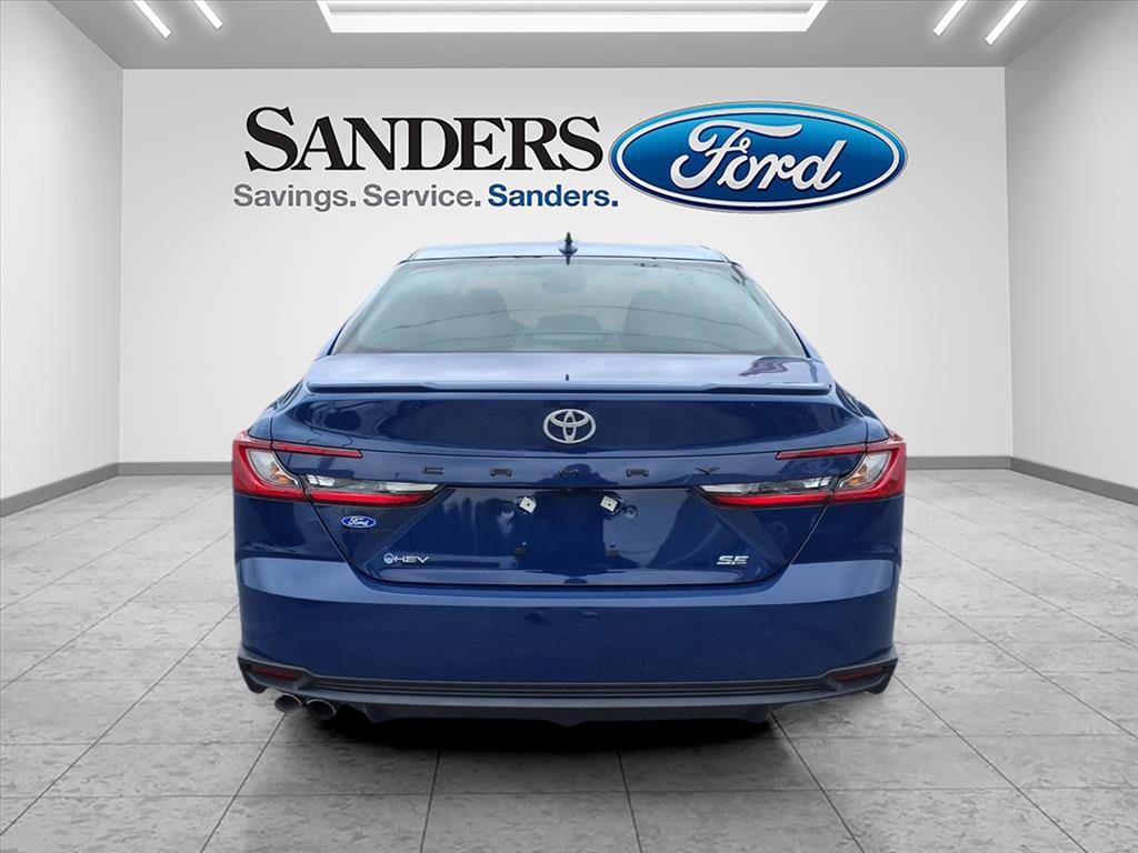 Used 2025 Toyota Camry Hybrid image 3