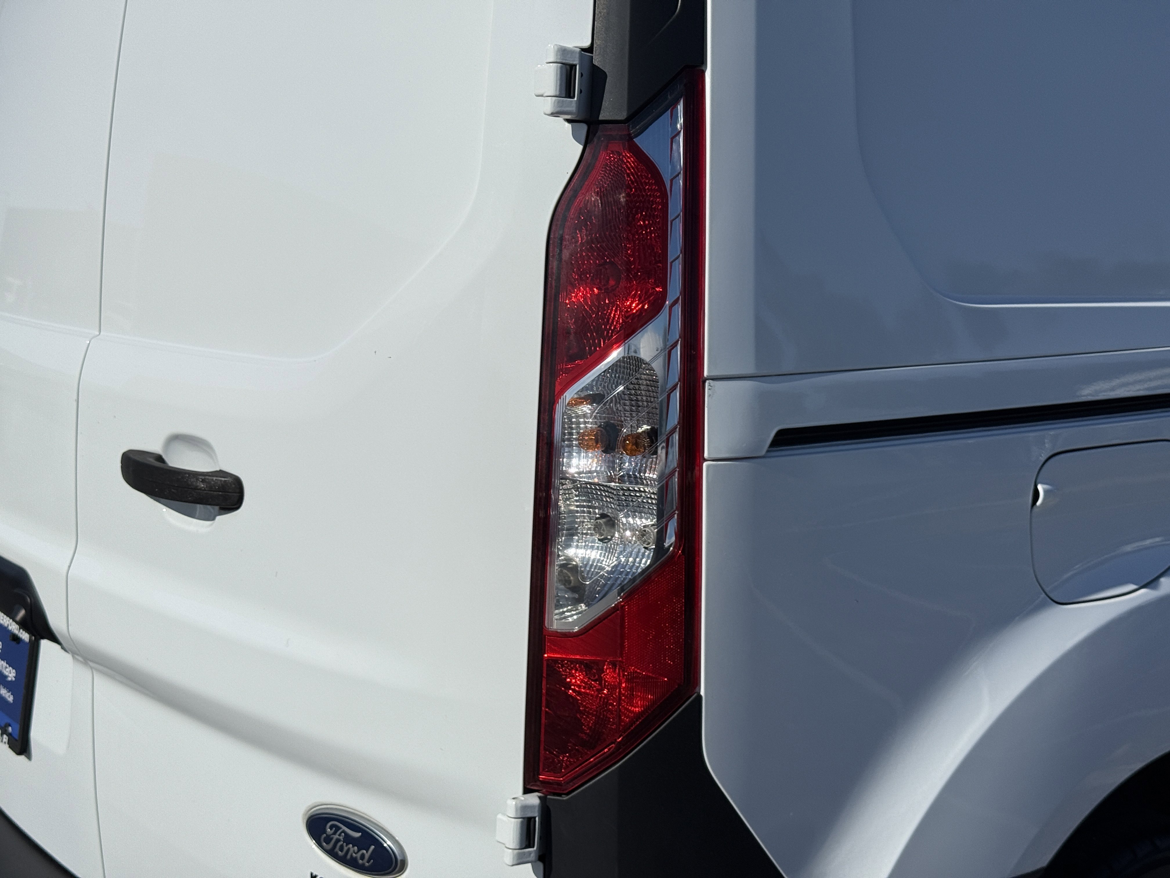 Certified 2020 Ford Transit Connect XL image 7