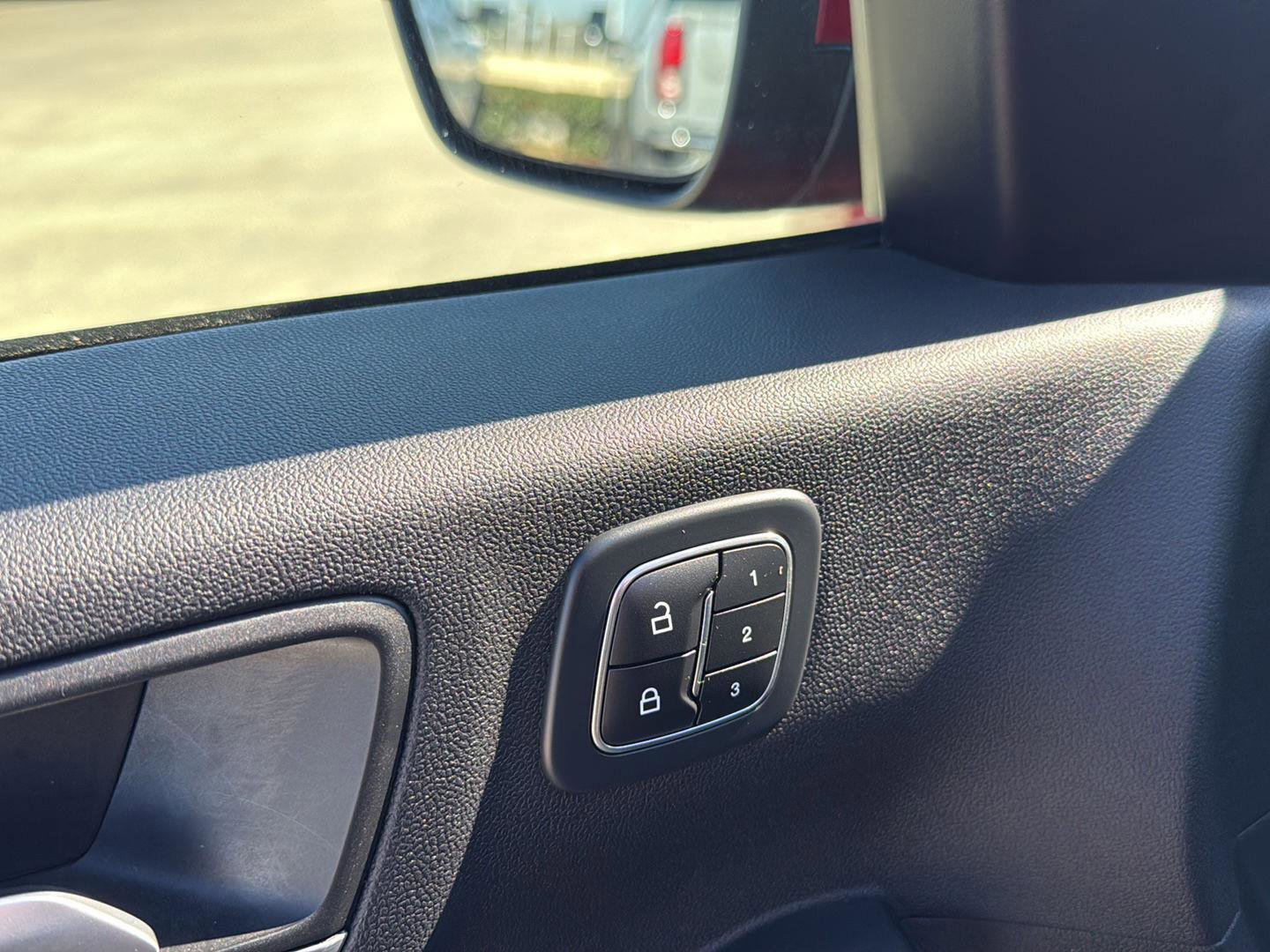 Certified 2023 Ford Escape SE w/ PHEV Premium Package image 18