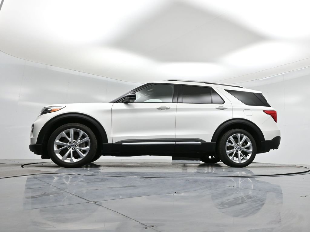 Certified 2022 Ford Explorer Platinum w/ Technology Package image 55