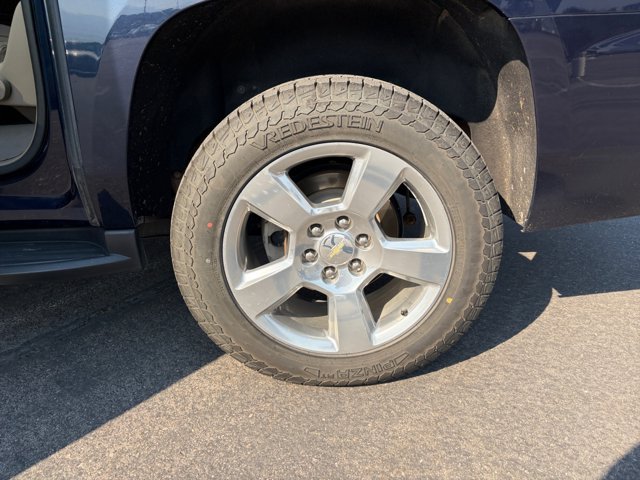 Used 2017 Chevrolet Suburban LT AWD/4WD image 25