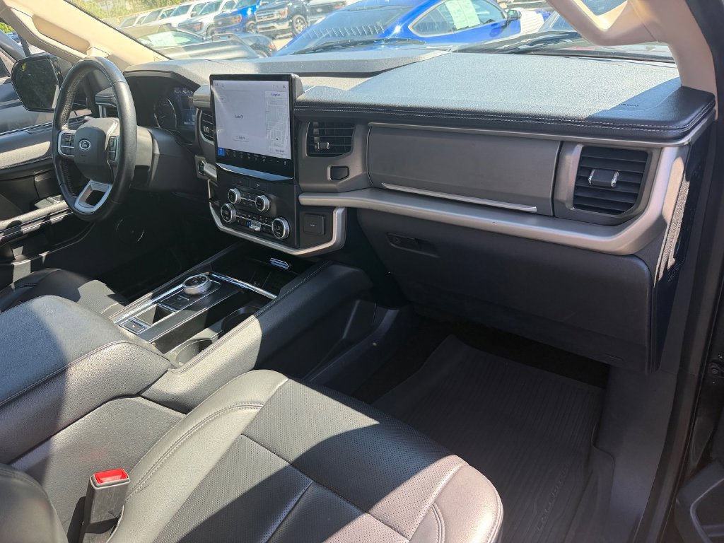 Certified 2023 Ford Expedition Max XLT RWD image 17