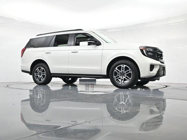 Certified 2025 Ford Expedition Active AWD/4WD image 38
