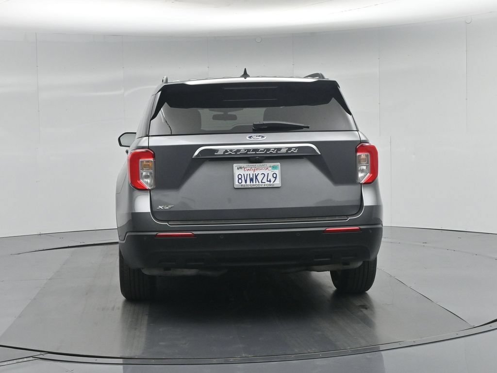 Certified 2021 Ford Explorer XLT RWD image 34