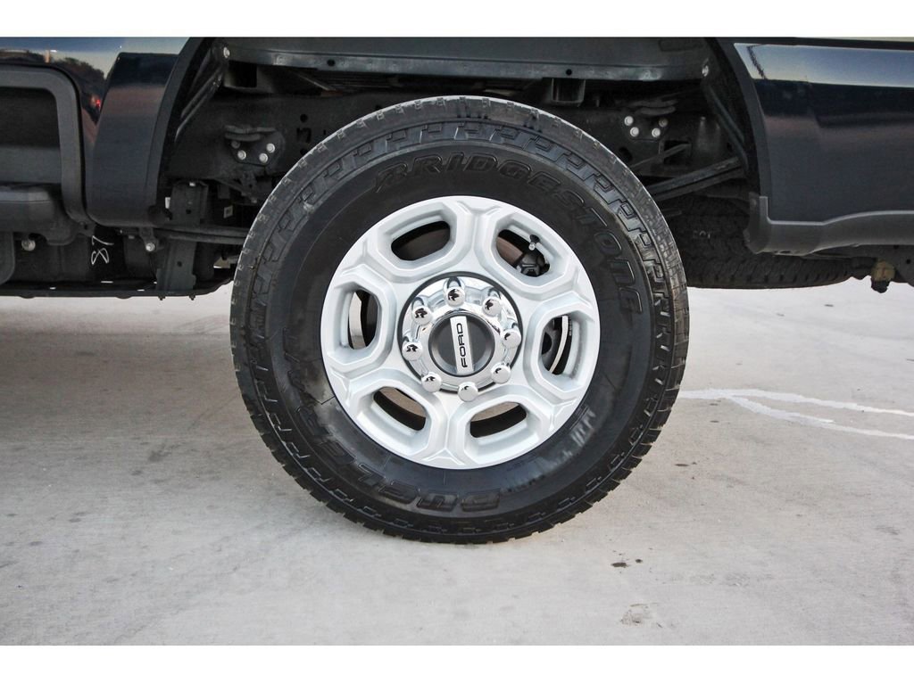 Certified 2025 Ford F250 XLT w/ FX4 Off-Road Package image 30