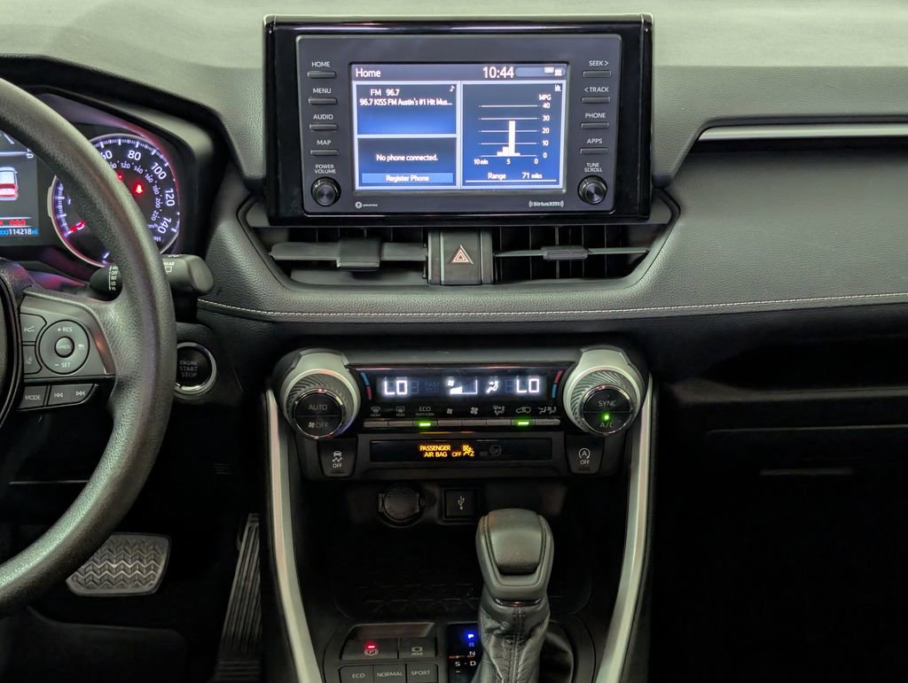 Used 2020 Toyota RAV4 XLE AWD/4WD image 14
