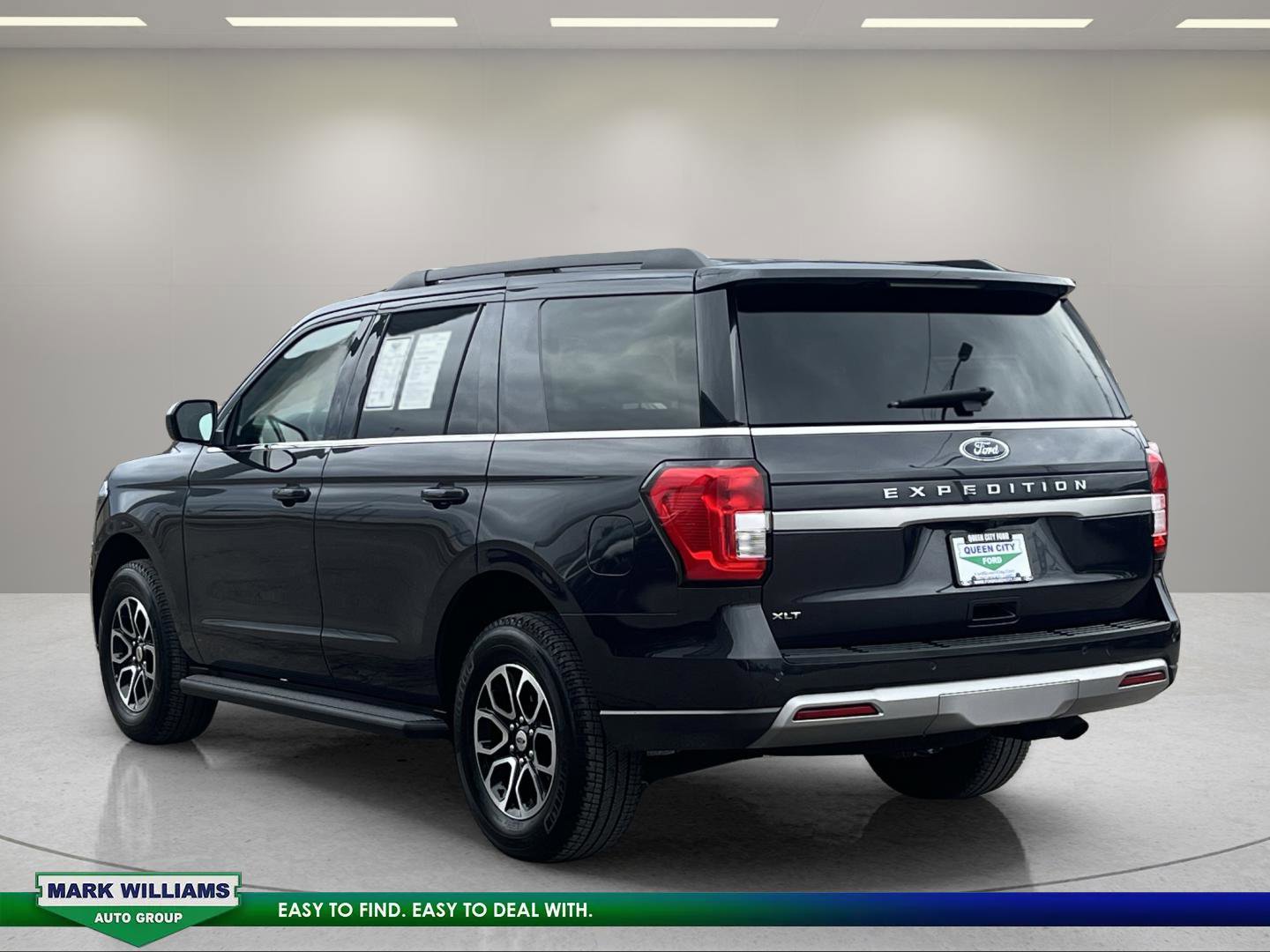 Certified 2024 Ford Expedition XLT image 5