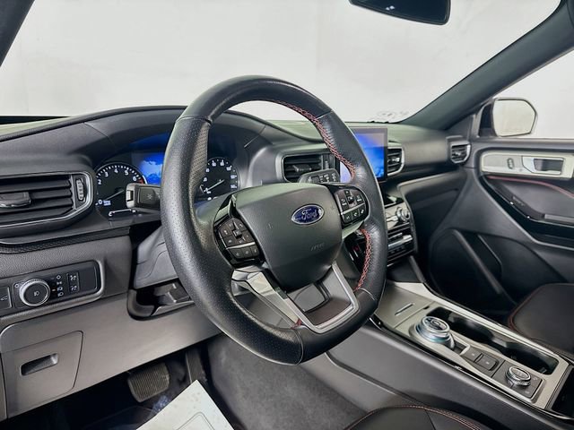 Certified 2022 Ford Explorer ST-Line w/ Class IV Trailer Tow Package image 9