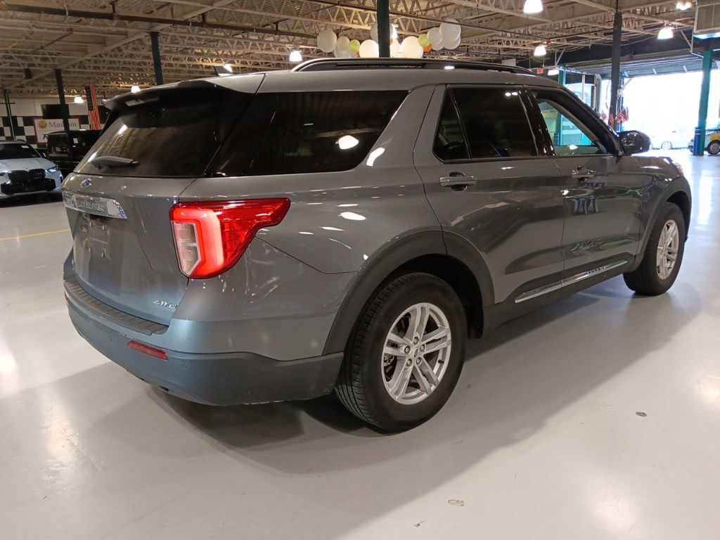 Certified 2023 Ford Explorer XLT image 6