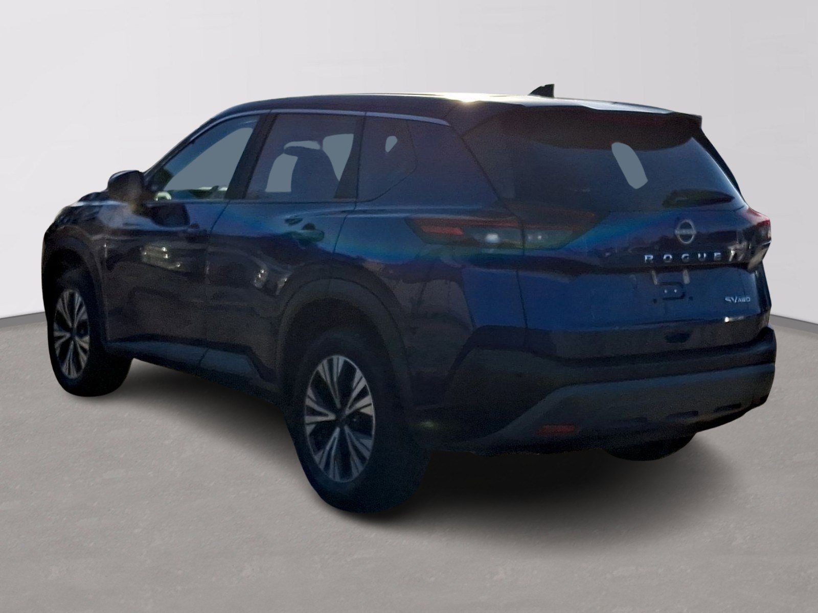 Used 2023 Nissan Rogue SV image 4