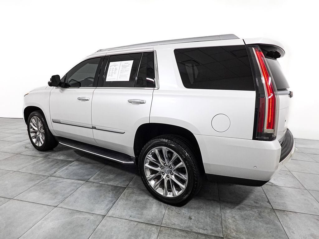Used 2020 Cadillac Escalade Luxury AWD/4WD image 4