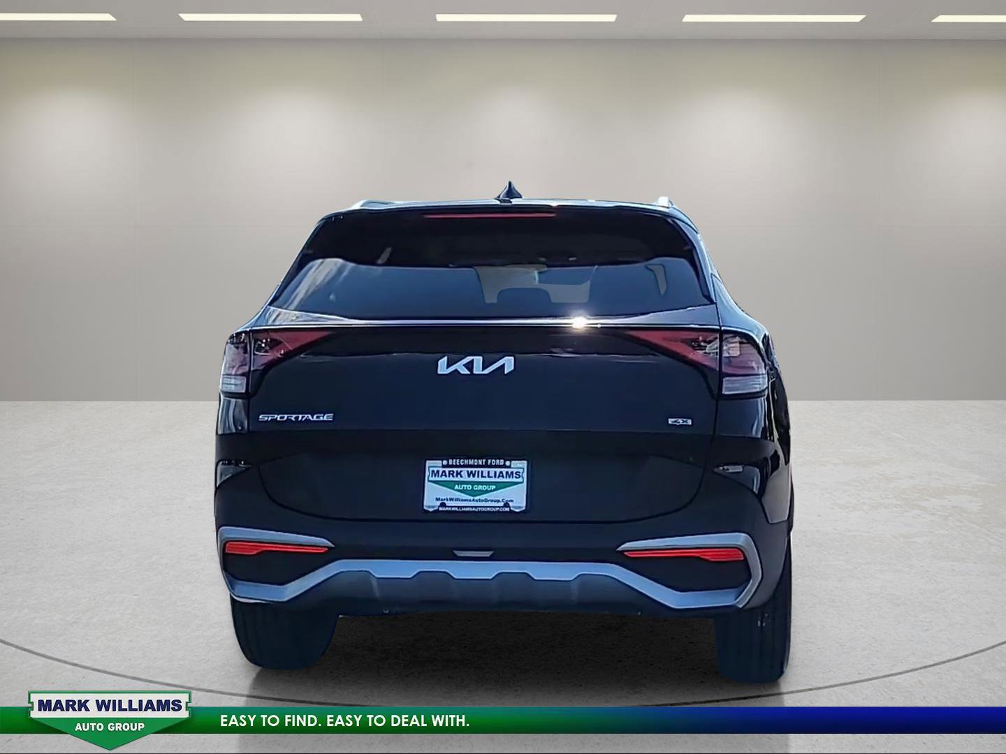 Used 2023 Kia Sportage EX AWD/4WD image 4