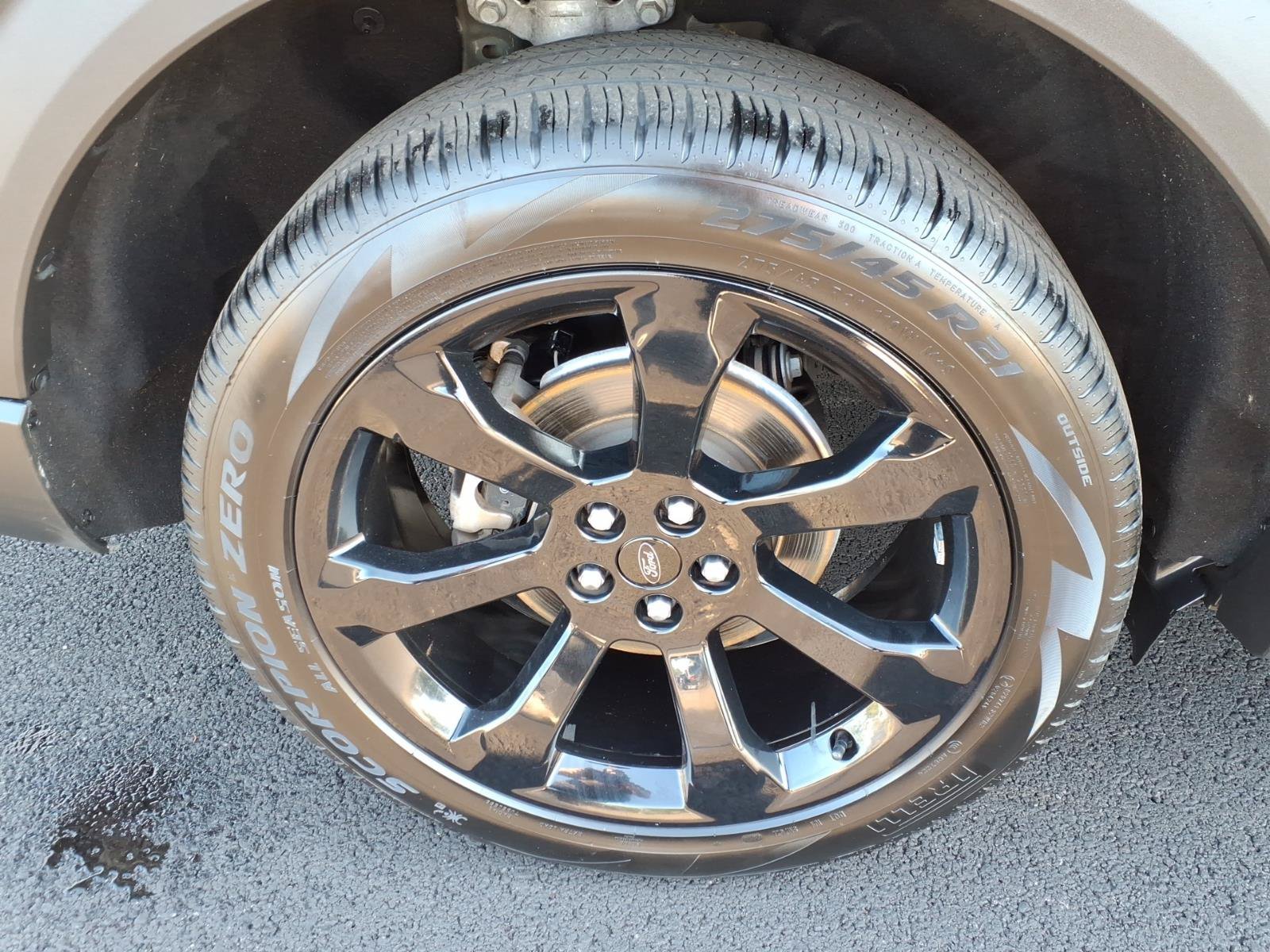 Certified 2024 Ford Explorer ST-Line w/ Class IV Trailer Tow Package AWD/4WD image 7