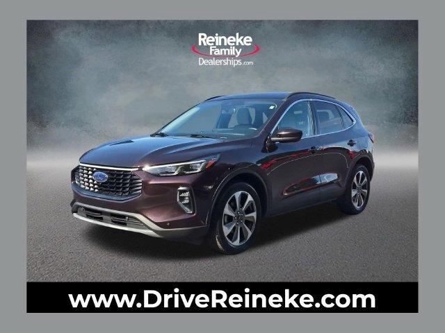 Certified 2023 Ford Escape Platinum AWD/4WD image 1