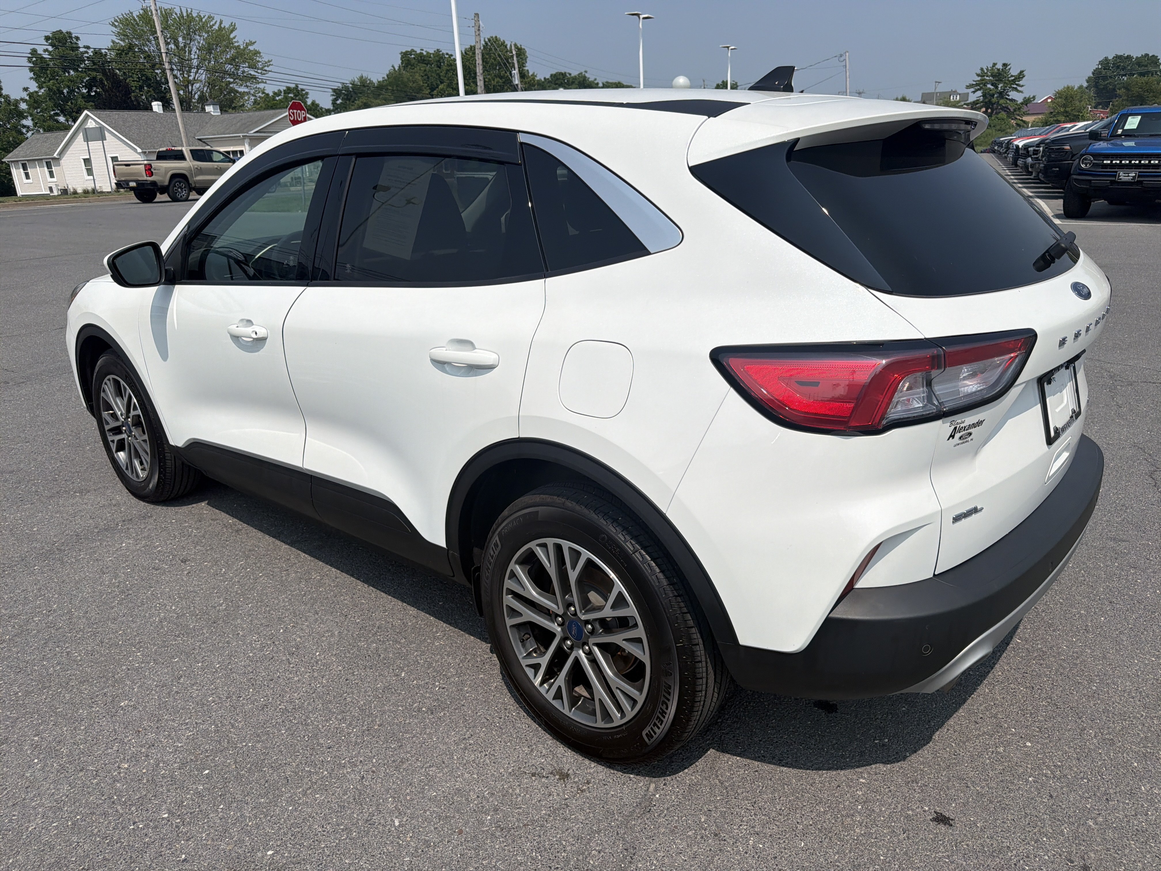 Certified 2022 Ford Escape SEL w/ Technology Package AWD/4WD image 6