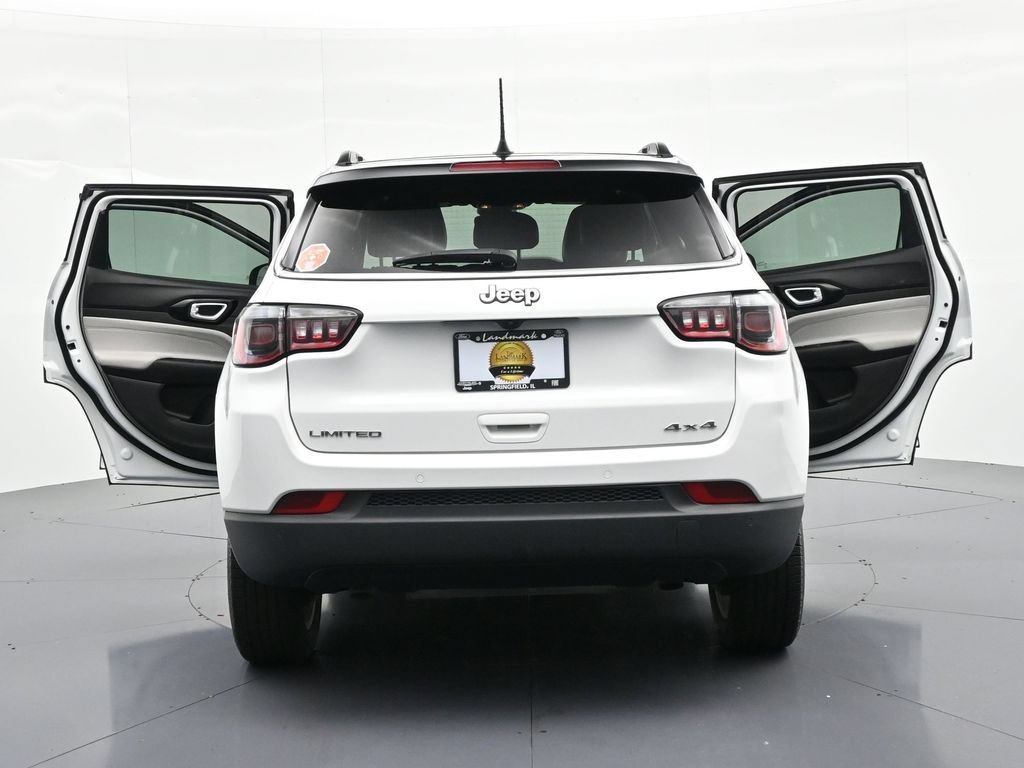 Used 2025 Jeep Compass Limited AWD/4WD image 28