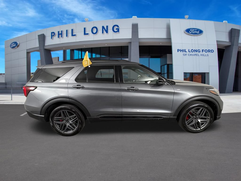 Certified 2026 Ford Explorer ST-Line w/ ST-Line Street Pack AWD/4WD image 6