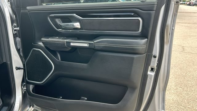 Used 2022 RAM 1500 Laramie AWD/4WD image 10