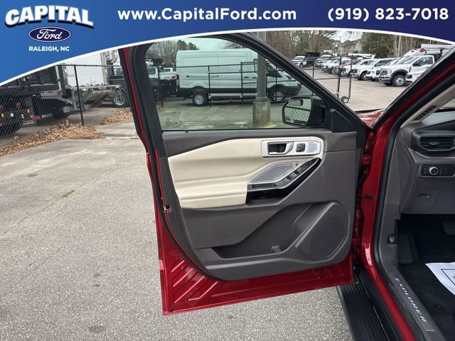Certified 2022 Ford Explorer Platinum w/ Technology Package image 19