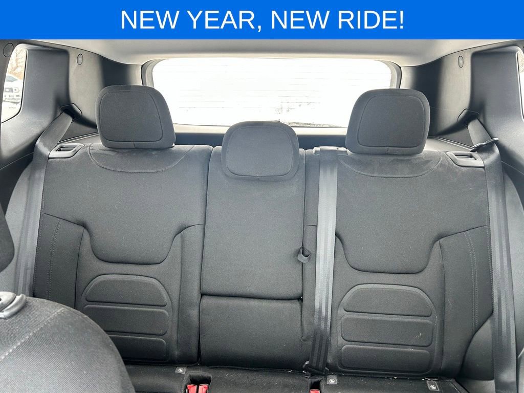 Used 2020 Jeep Renegade Latitude w/ Cold Weather Group image 19