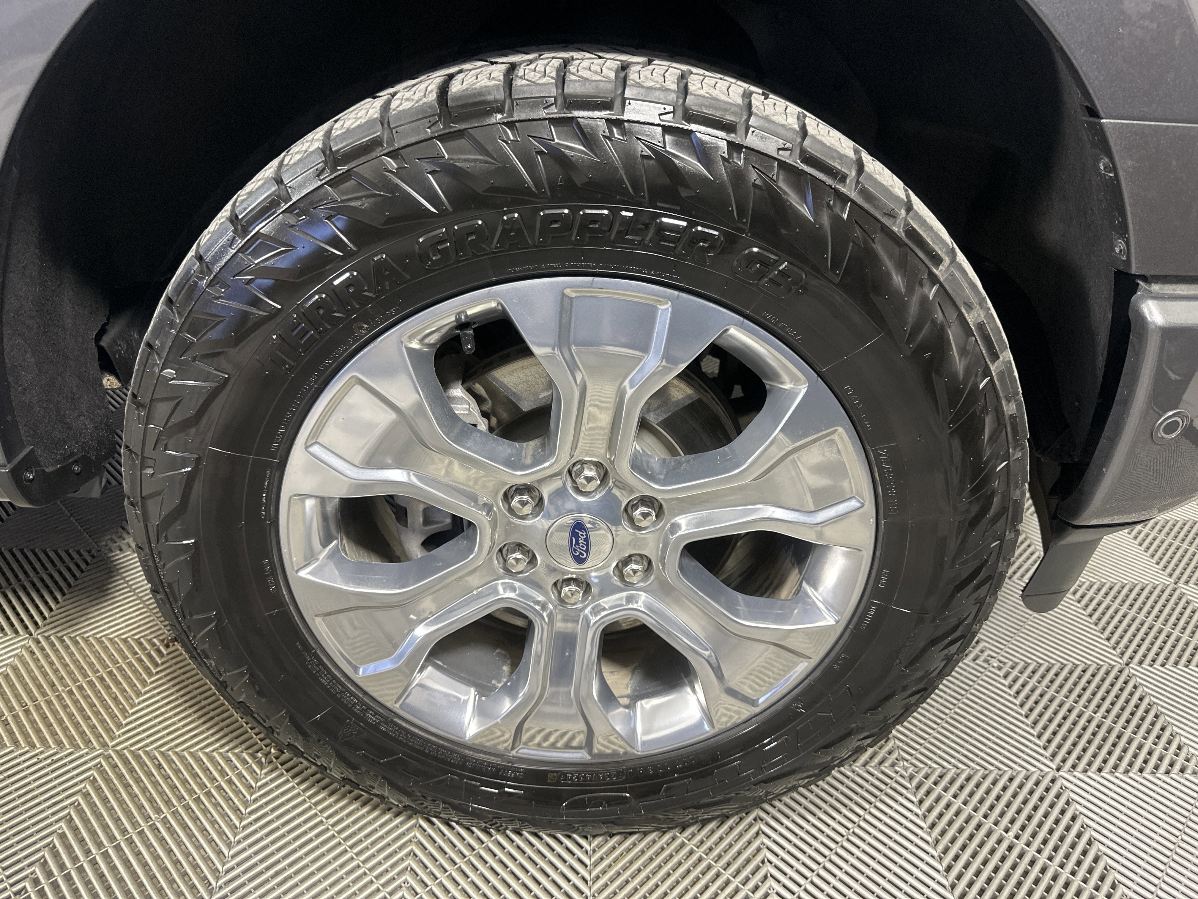 Certified 2022 Ford F150 Platinum w/ Equipment Group 701A High AWD/4WD image 28
