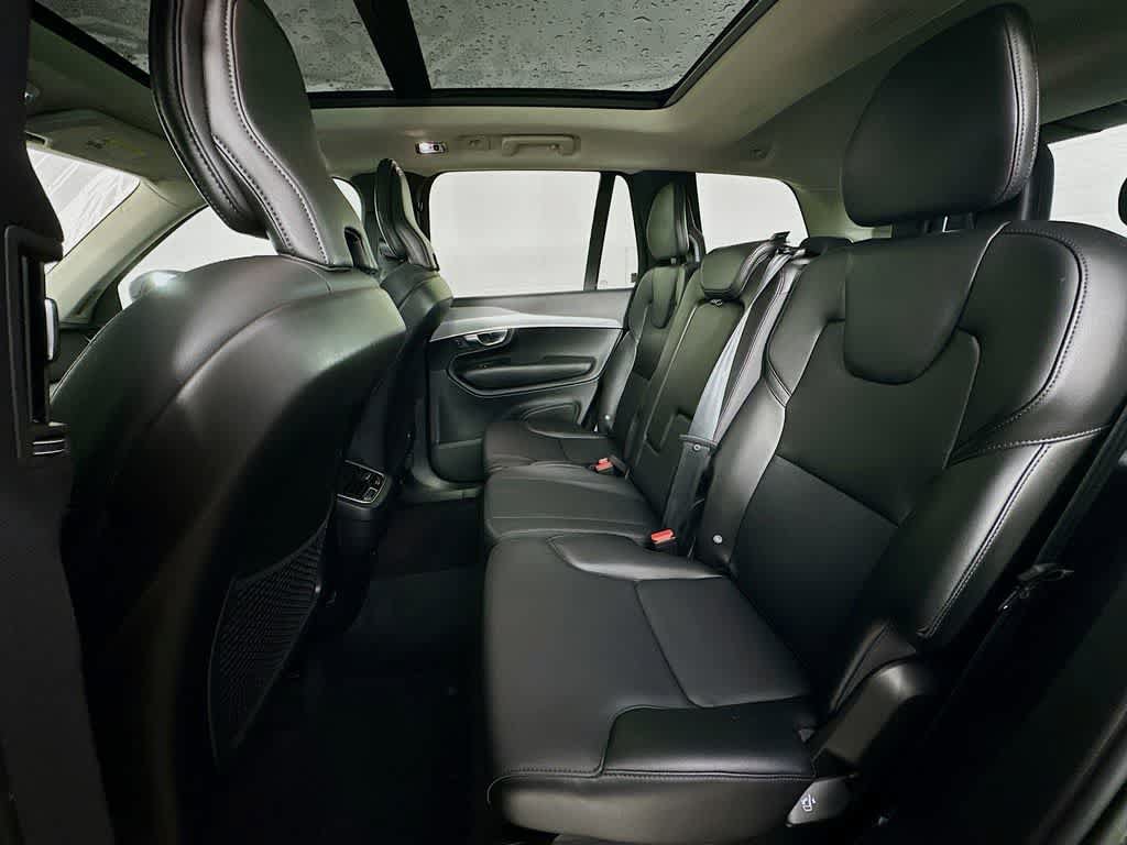 Used 2022 Volvo XC90 T5 Momentum w/ Advanced Package FWD image 13