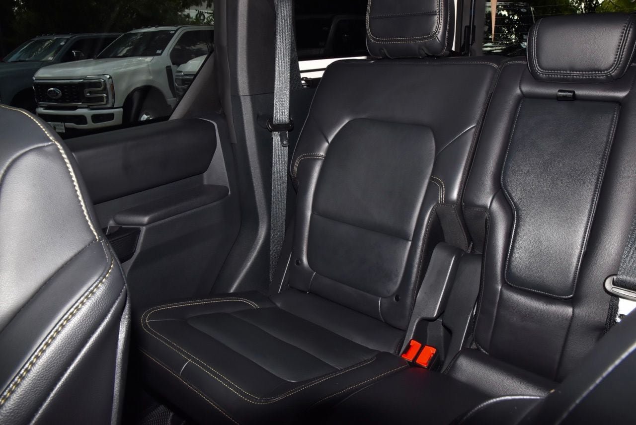 Certified 2025 Ford Bronco Badlands AWD/4WD image 20