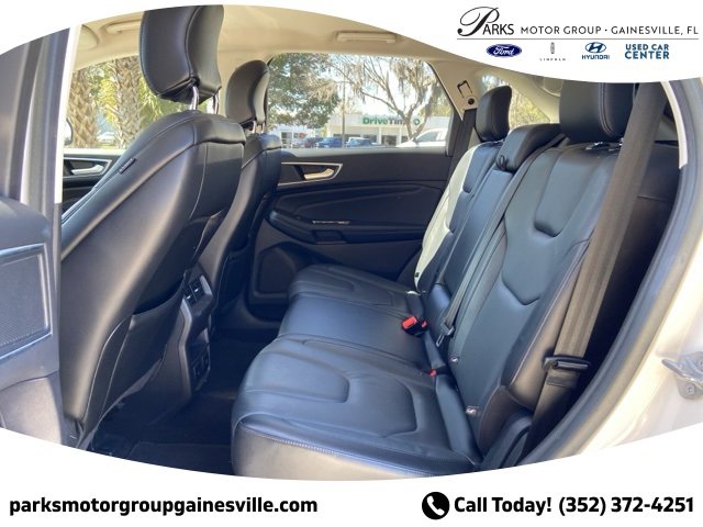 Certified 2017 Ford Edge Titanium w/ Technology Package image 11
