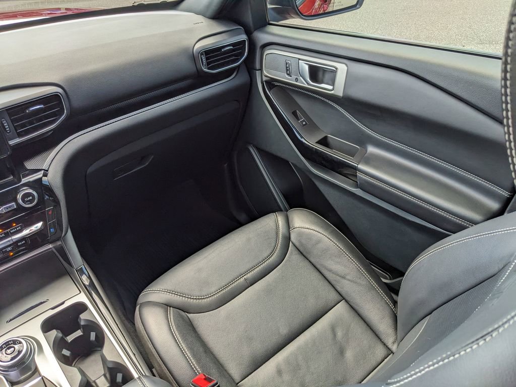 Certified 2023 Ford Explorer ST w/ Equipment Group 401A image 18