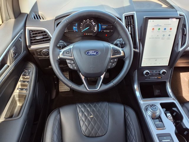 Certified 2024 Ford Edge Titanium w/ Class II Trailer Tow Package AWD/4WD image 6