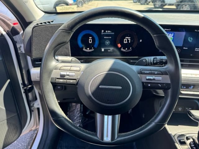 Used 2025 Hyundai Kona SEL FWD image 19