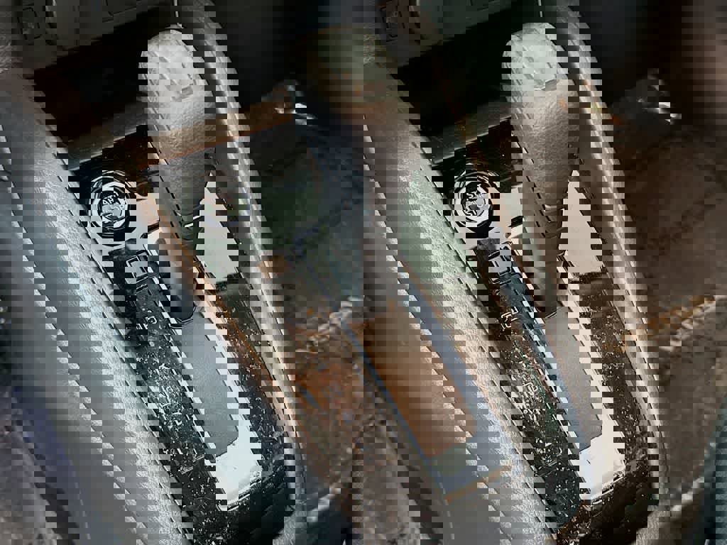 Used 2023 Nissan Versa SV image 21