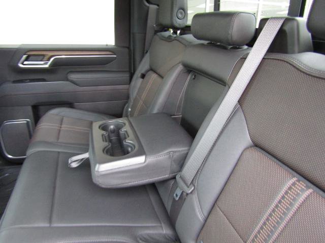 Used 2026 Chevrolet Silverado 3500 High Country AWD/4WD image 36