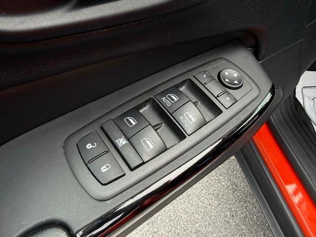 Used 2021 Jeep Cherokee Latitude Plus AWD/4WD image 12
