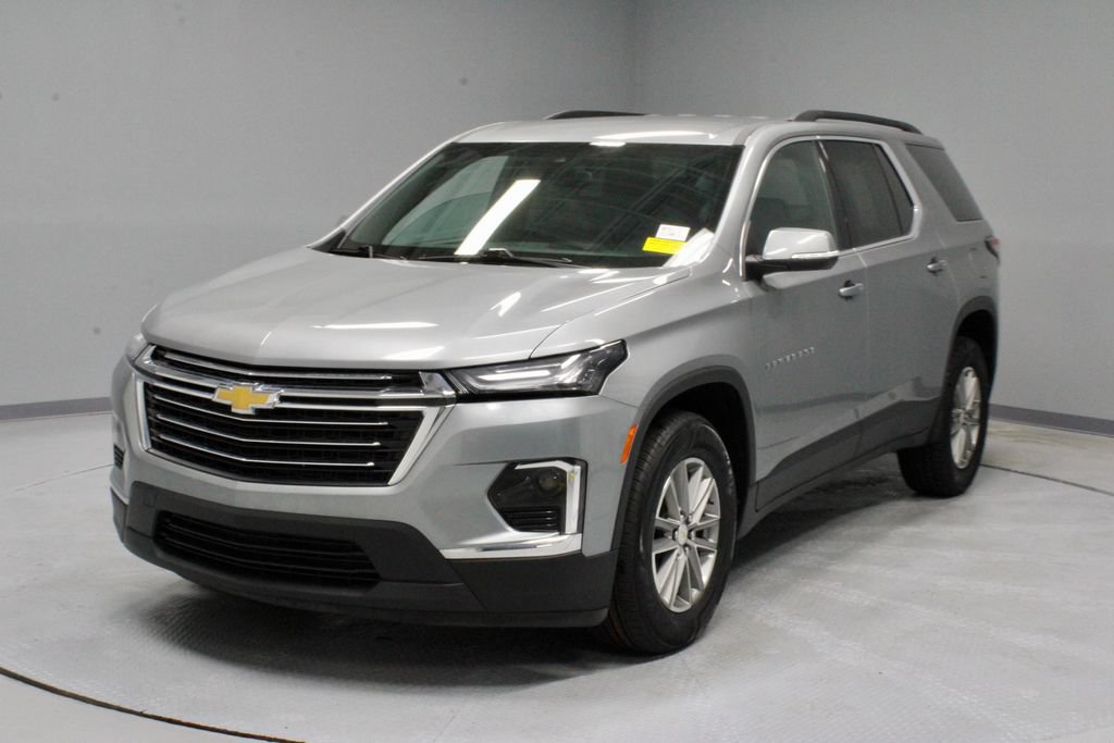 Used 2023 Chevrolet Traverse LT FWD image 7