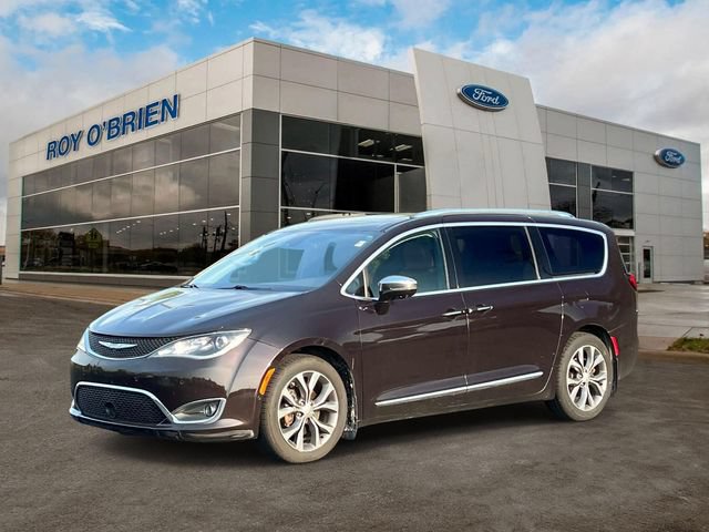 Used 2017 Chrysler Pacifica Limited w/ Advanced Safetytec Group FWD image 1